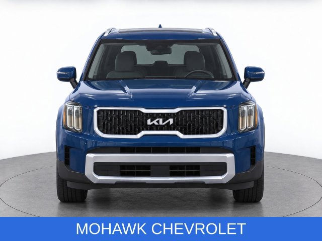 Used 2024 Kia Telluride EX w/ EX Captain's Chair Package FWD image 7