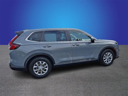 Used 2023 Honda CR-V LX image 4