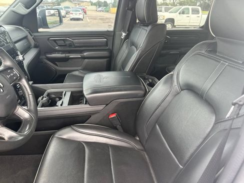 Used 2022 RAM 1500 Limited w/ Body-Colour Bumper Group AWD/4WD image 2