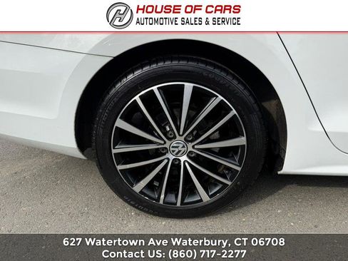 Used 2016 Volkswagen Jetta Sport image 59