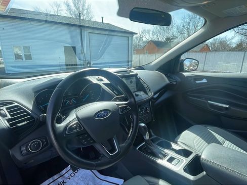 Used 2018 Ford Escape SE w/ SE Sport Appearance Package image 15