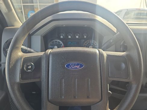 Used 2014 Ford F250 XL w/ Power Equipment Group image 12