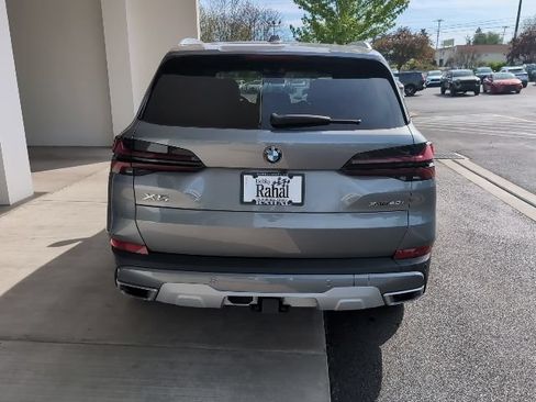 Used 2024 BMW X5 xDrive40i w/ Premium Package AWD/4WD image 4