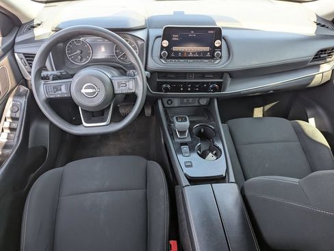 Used 2024 Nissan Rogue S FWD image 27