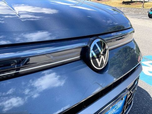 Used 2026 Volkswagen Taos SEL AWD/4WD image 31