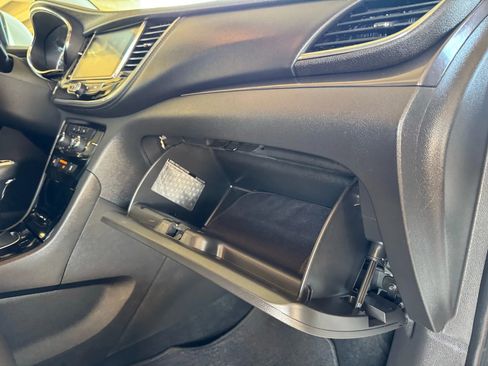 Used 2020 Buick Encore Preferred image 25