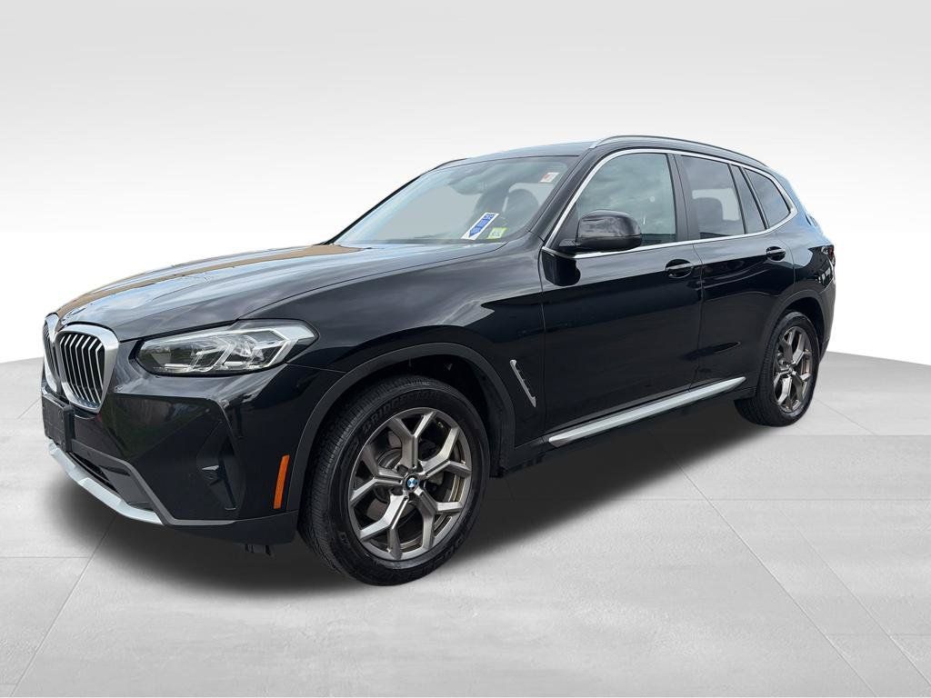 Used 2022 BMW X3 xDrive30i w/ Premium Package 2 AWD/4WD image 3