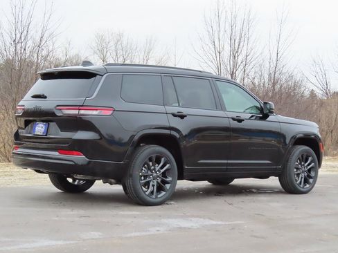 New 2026 Jeep Grand Cherokee L Limited image 3