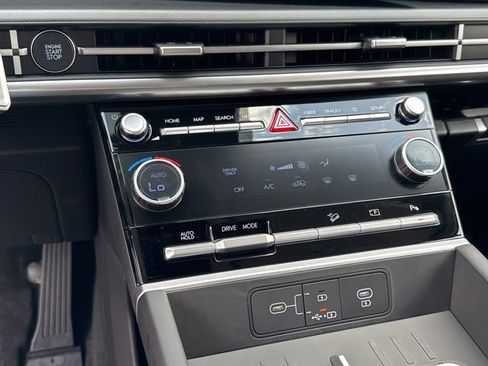 New 2026 Hyundai Santa Fe SE image 24