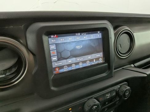 Used 2020 Jeep Wrangler Unlimited Sport S image 19