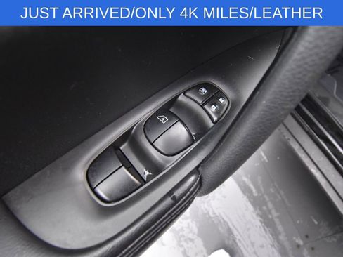 Used 2016 Nissan Rogue SL w/ SL Premium Package image 13
