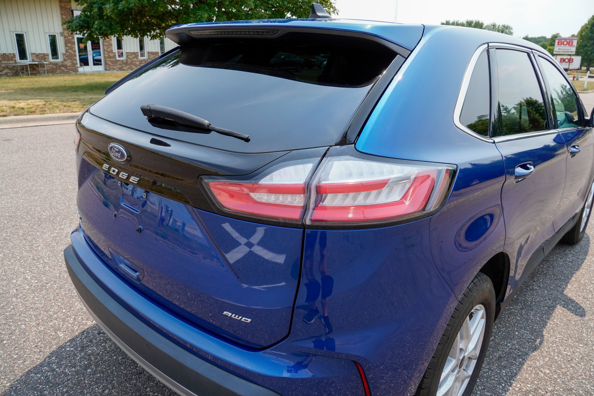 Used 2023 Ford Edge SEL AWD/4WD image 31