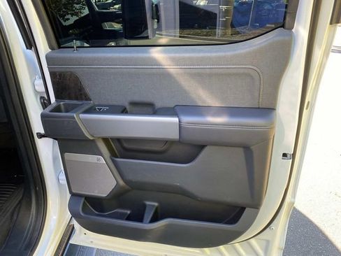 Used 2025 Ford F450 Lariat AWD/4WD image 35