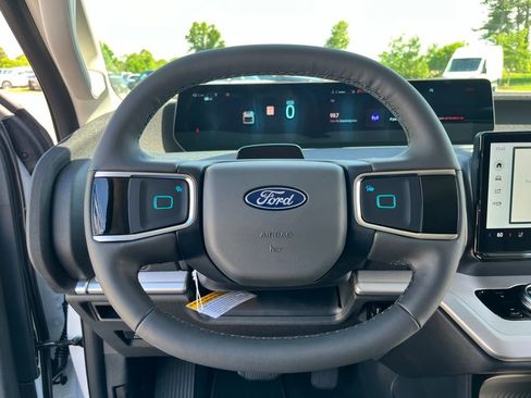 New 2026 Ford Expedition Active RWD image 14