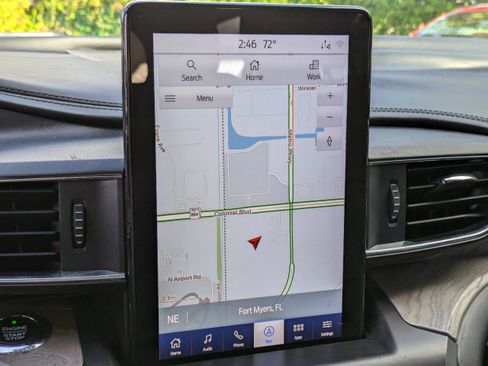 Used 2020 Ford Explorer Platinum w/ Premium Technology Package image 30