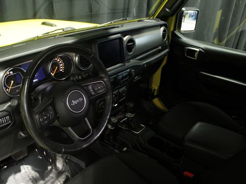 Used 2022 Jeep Wrangler Unlimited Sport image 28