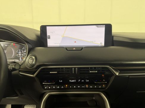 Used 2024 MAZDA CX-90 Plug-In Hybrid w/ Premium Plus AWD/4WD image 22