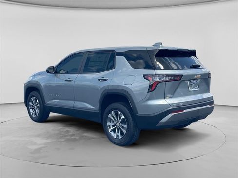 New 2027 Chevrolet Equinox LT w/ Safety and Technology Package FWD image 5