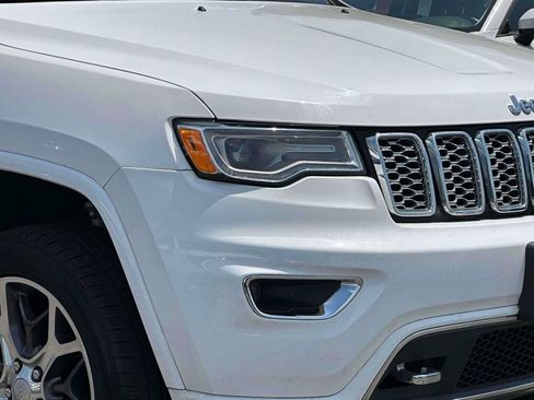 Used 2020 Jeep Grand Cherokee Overland AWD/4WD image 8