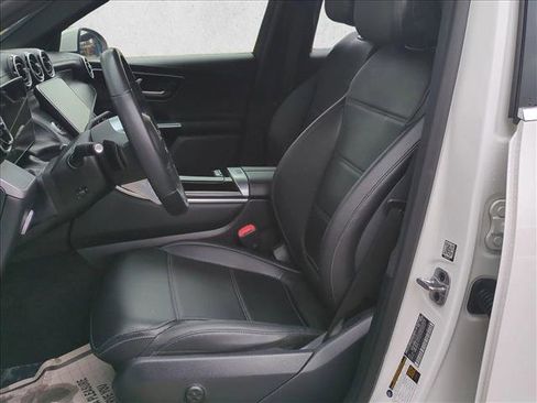 Used 2023 Mercedes-Benz GLC 300 4MATIC image 15