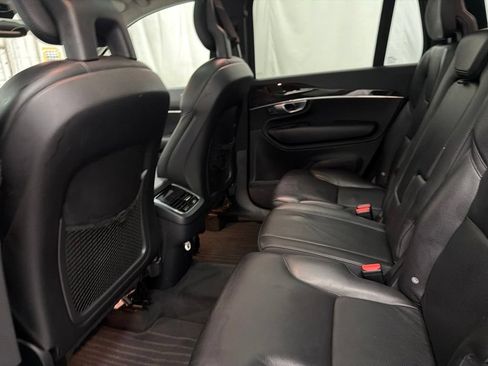 Used 2017 Volvo XC90 T6 Momentum w/ Momentum Plus Package AWD/4WD image 20