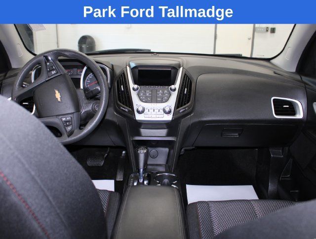 Used 2017 Chevrolet Equinox LS FWD image 25