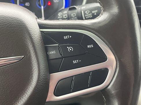 Used 2021 Chrysler Voyager LX w/ Cold Weather Group FWD image 19