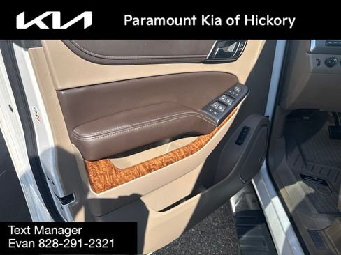 Used 2018 Chevrolet Suburban Premier AWD/4WD image 12