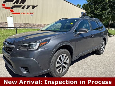 Used 2020 Subaru Outback Premium AWD/4WD image 1