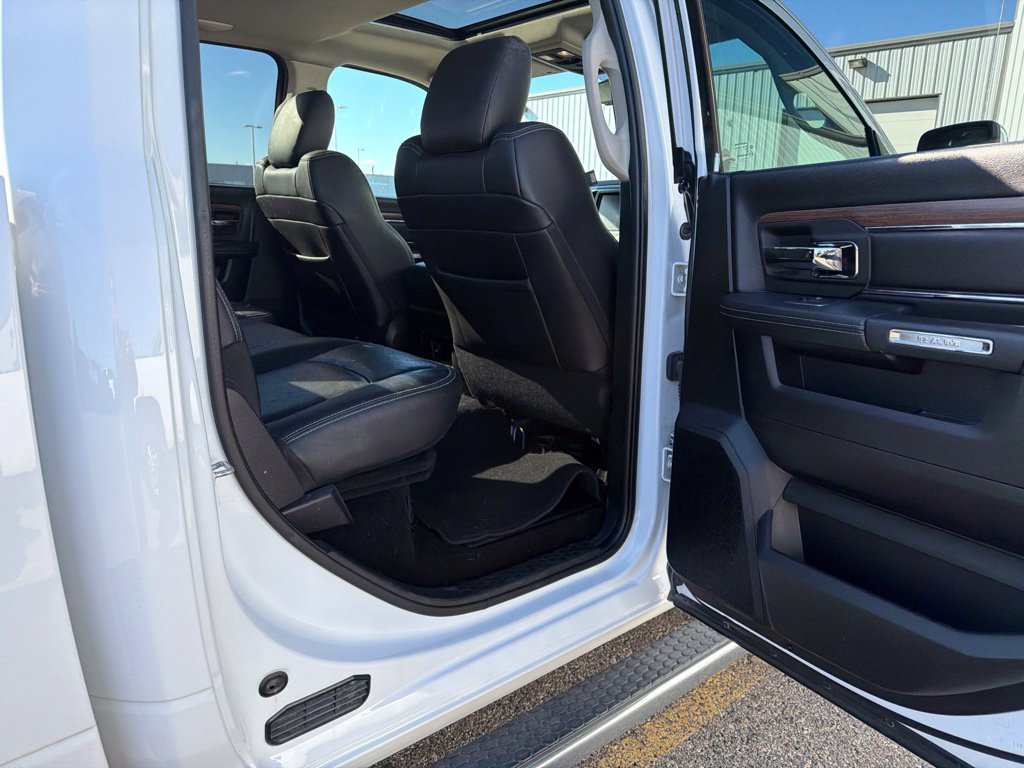 Used 2015 RAM 1500 Laramie w/ Convenience Group AWD/4WD image 31
