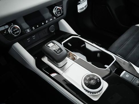 New 2026 Mitsubishi Outlander SE FWD image 37
