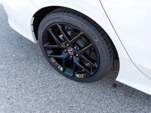 Used 2024 Honda Civic Sport image 10