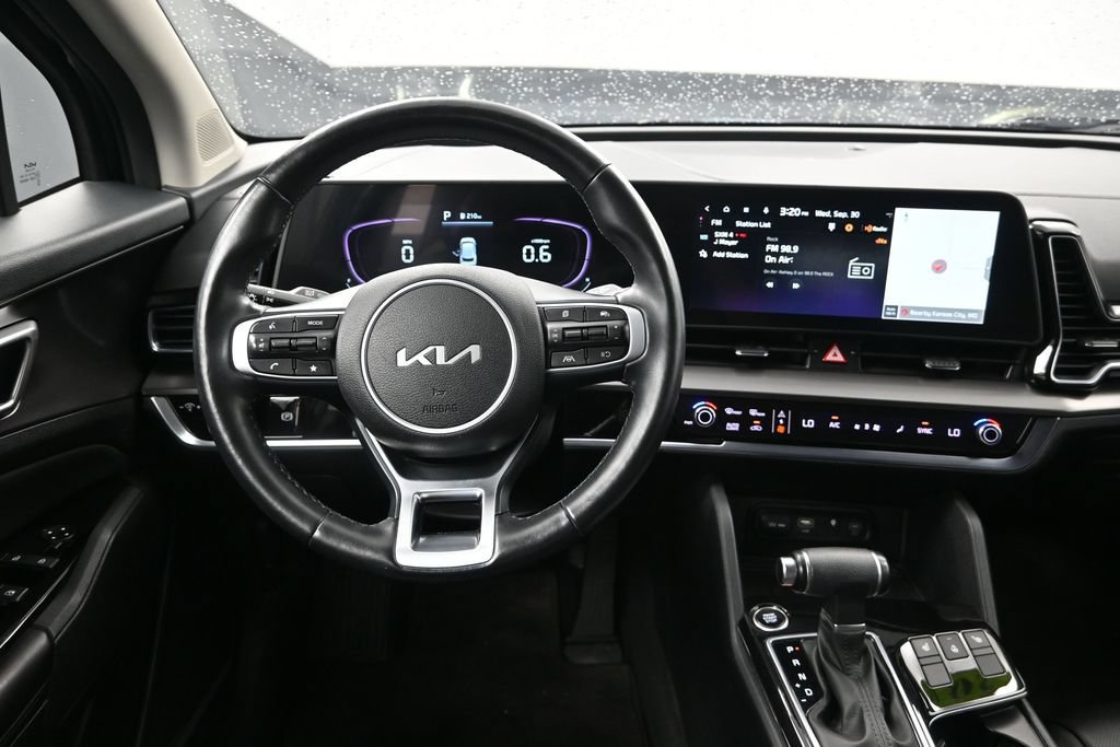Used 2023 Kia Sportage EX AWD/4WD image 32