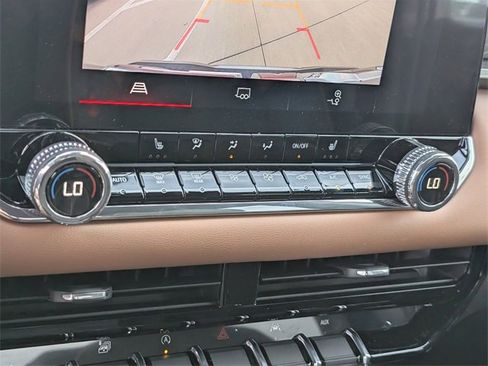 New 2026 GMC Canyon AT4 image 12