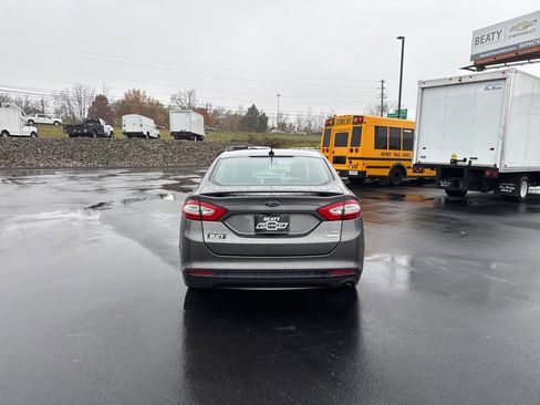 Used 2013 Ford Fusion SE image 4