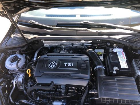 Used 2016 Volkswagen Golf Limited Edition FWD image 19