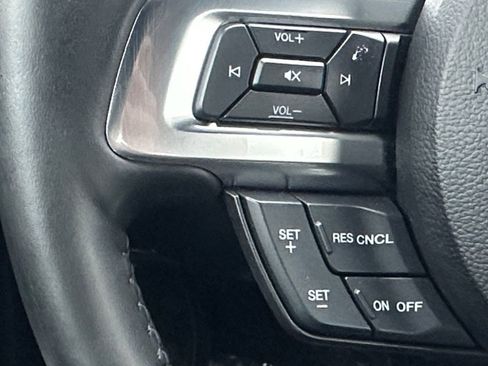 Used 2018 Ford Mustang Coupe image 19