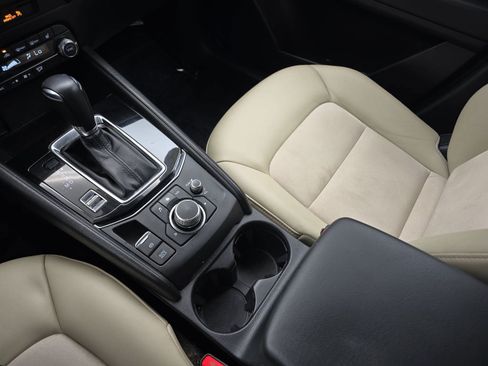 Used 2019 MAZDA CX-5 Touring FWD image 22