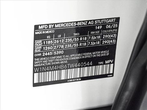 Certified 2026 Mercedes-Benz GLB 250 4MATIC image 27