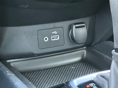 Used 2020 Nissan Rogue S AWD/4WD image 22