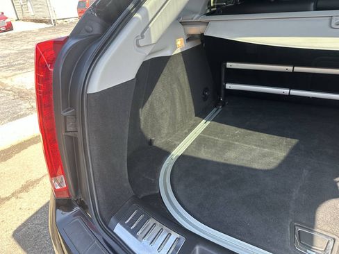 Used 2014 Cadillac SRX Luxury w/ Driver Awareness Package FWD image 29