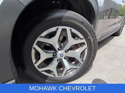 Used 2023 Subaru Forester Premium AWD/4WD image 8