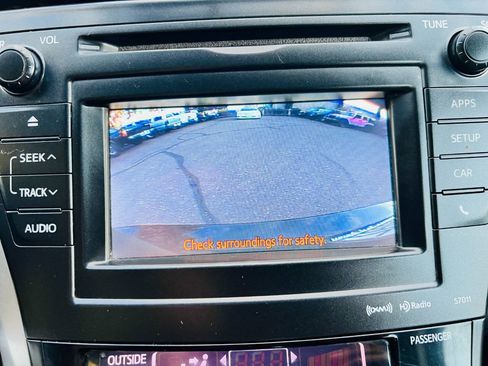 Used 2014 Toyota Prius V Three FWD image 20