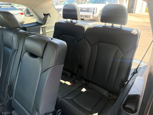 Used 2018 Audi Q7 3.0T Prestige AWD/4WD image 25