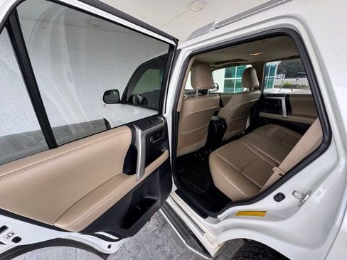 Used 2013 Toyota 4Runner Limited image 19