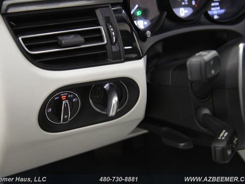 Used 2023 Porsche Macan image 27