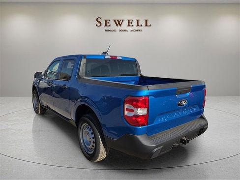 New 2025 Ford Maverick XL image 3