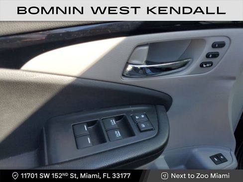 Used 2019 Honda Pilot Touring image 25