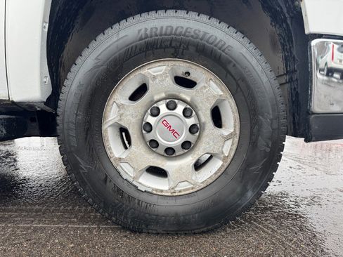 Used 2010 GMC Sierra 2500 SLE image 13