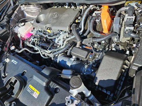 Used 2021 Toyota Sienna XLE AWD/4WD image 33